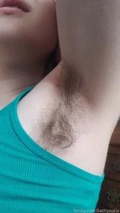 Hairyarmpits for the armpit sniffers