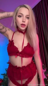 Am i passing the flexibility test murmion_sg _______________ boobs