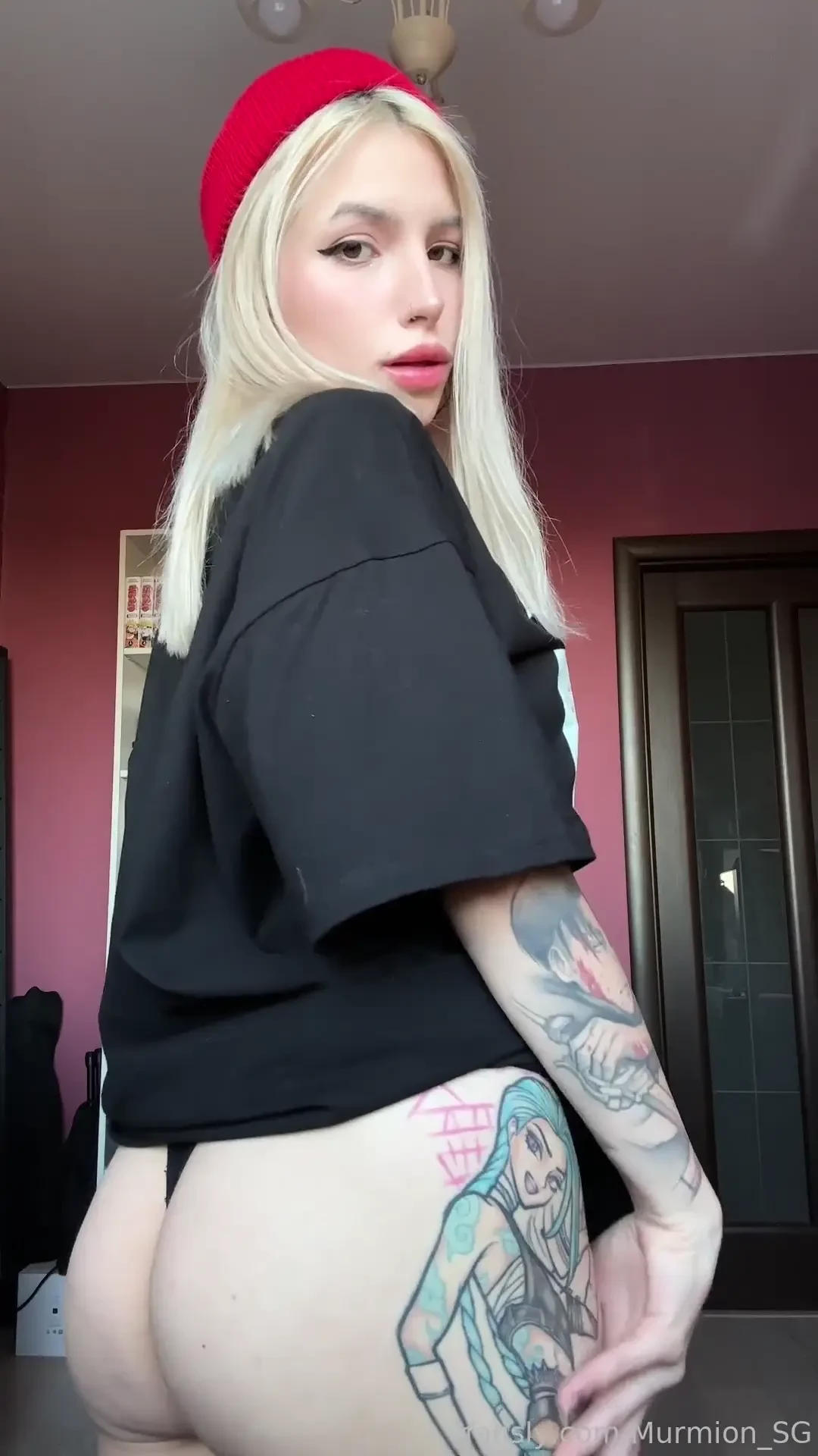 One of us two really likes to be spanked murmion_sg ______________ fyp 