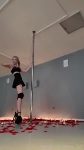 Pole dance part 2
