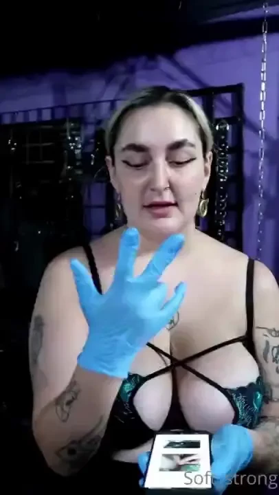 This is my favourite moment from a cock rating i did in the dungeon 