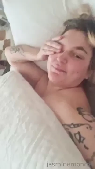 Would you enjoy spending a day in bed with me 