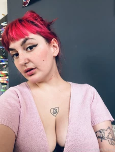 Does everyone remember the window man i have a crush on he s next door