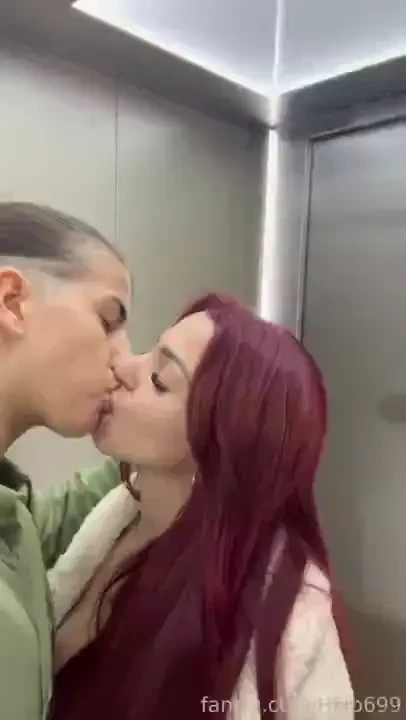 Who wants too see us fooling around in a public lift creamykariny 