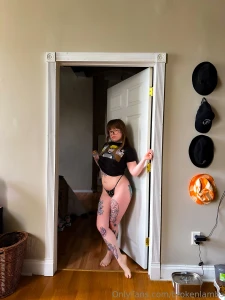 Have i gotten thicker ps don t tell sasuke that i wore naruto s shirt part 1