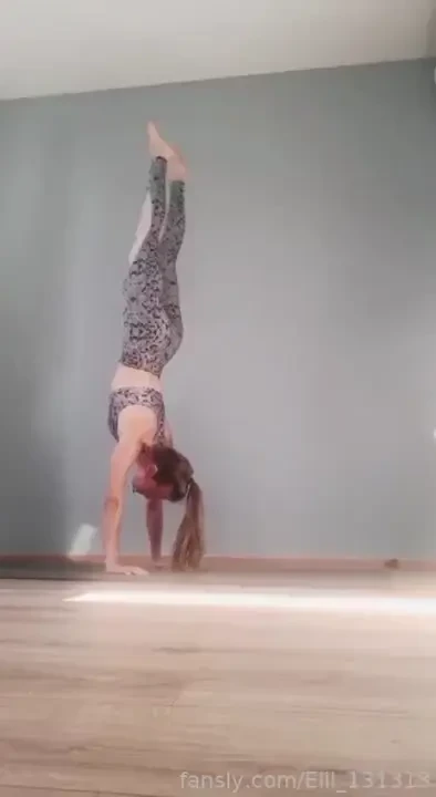 Nothing unusual just daily standing on my hands natural fitness 