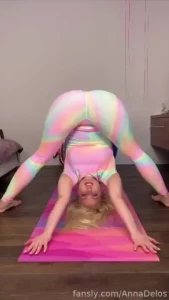 Time to stretch me yoga strech flexible exercise blondie fyp customs