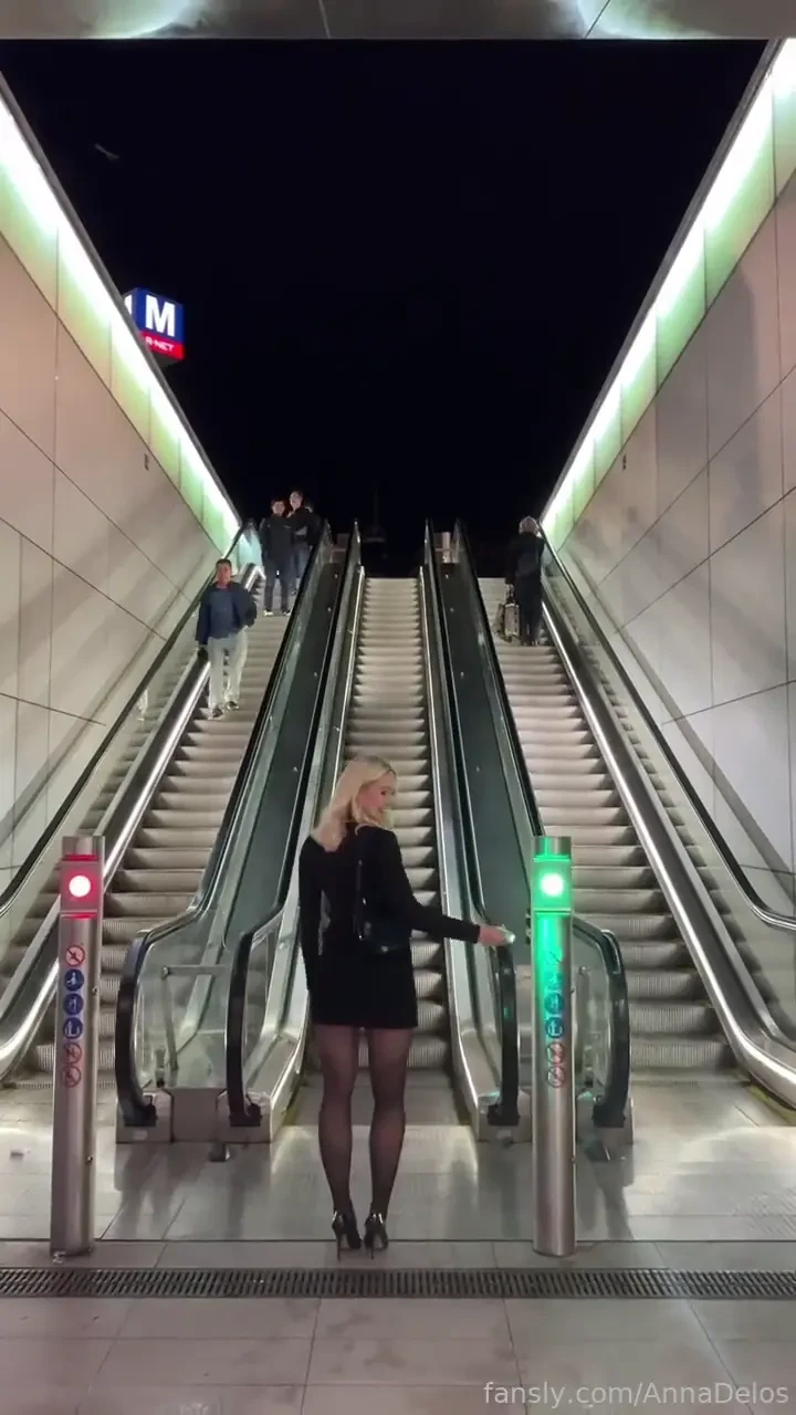 I want to play a game with you fyp french magic asshole buttplug blond 