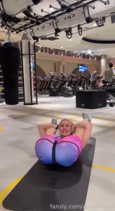 I have a little secret did you notice it fyp gym public booty buttplug