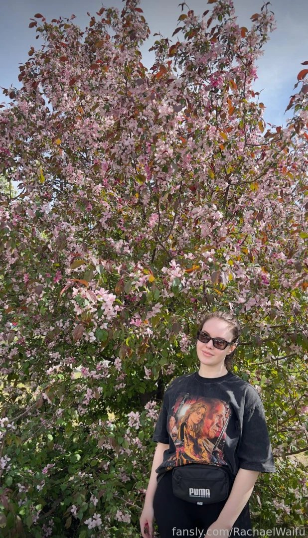 Yoo i m kinda a pc gamer girl you know gt lt so i decided to show u my 