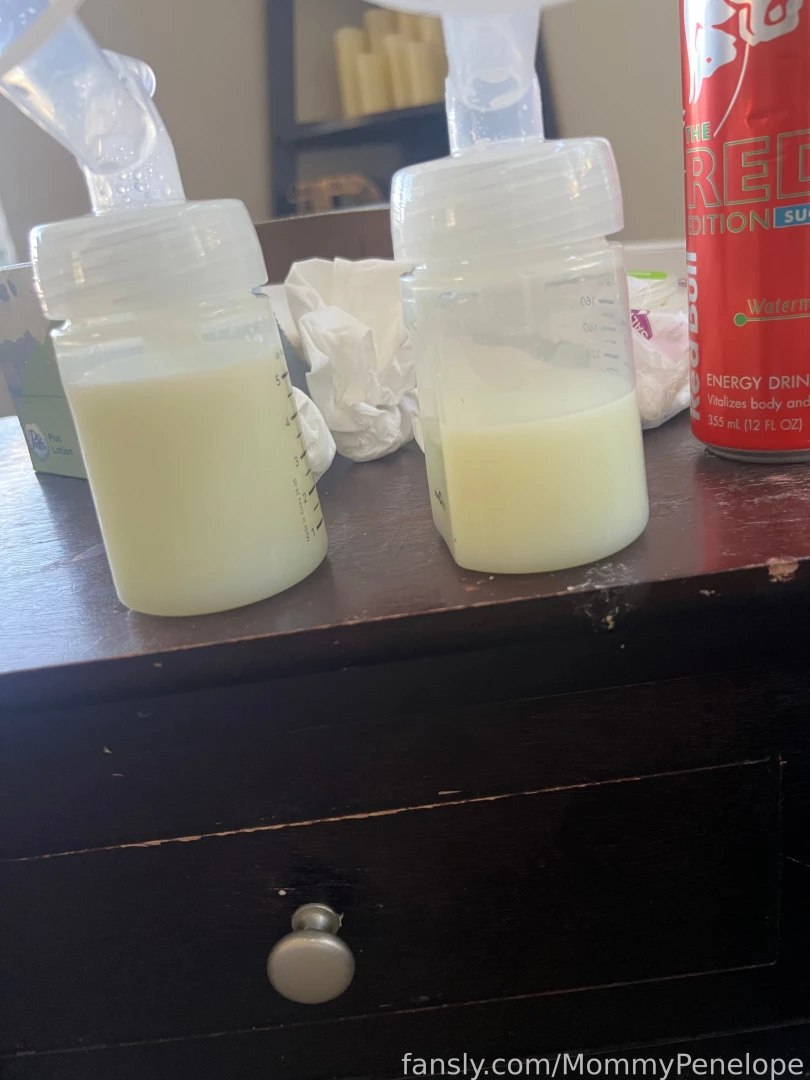 Can you tell which boob had a clog lol lactation fetish breastmilk 