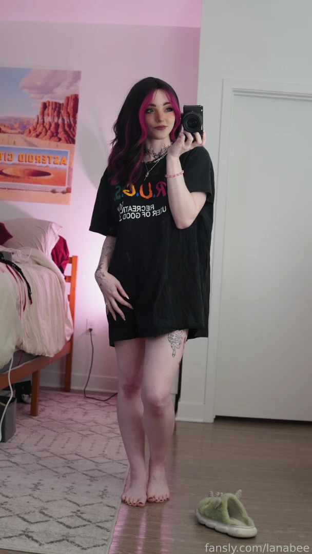 Whats under the oversized tee lol part 2 