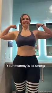 I can crush you in an instance but i promise to be gentle with you bbw