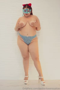 Promotion 4 photos completely nude photos