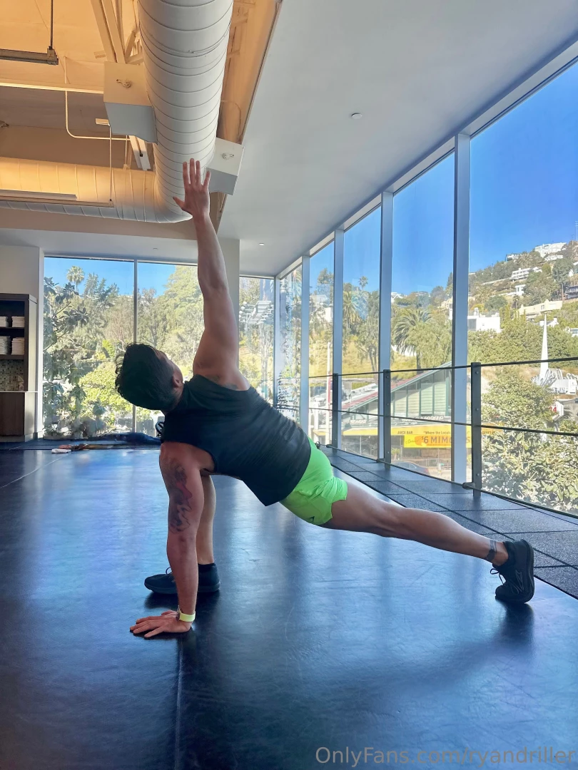 My neighbor caught me at the gym she said my ass really popped with 