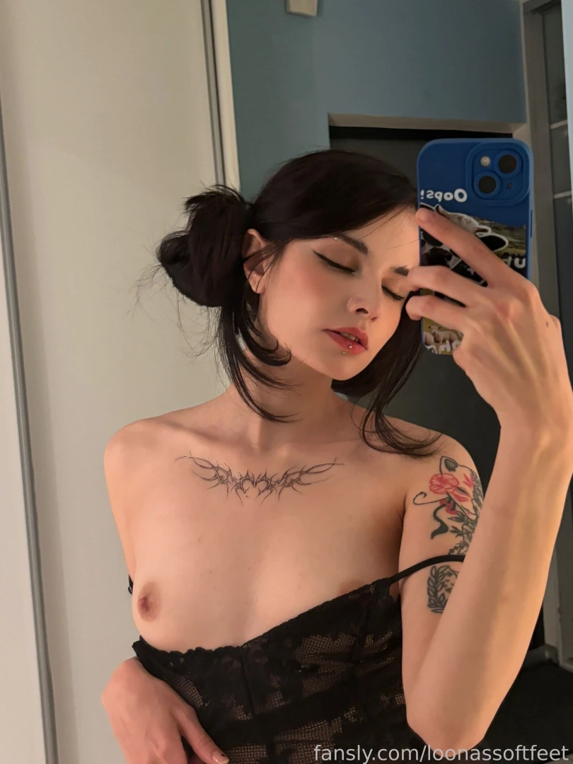 Feetgirl daddysgirl fyp footmodel footfetish young cutegirl petite alt part 2 