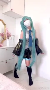 Oo-ee-oo oo-ee-oo when cuteness meets creativity it s hat-chi miku all