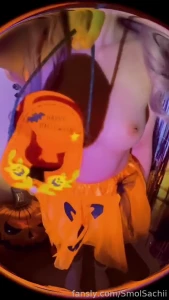 Trick or tease sachi-chan is inviting you all to cumvillewhore to