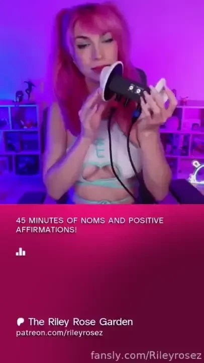 Just posted the full length video to patreon 45 minutes of ear noms i 