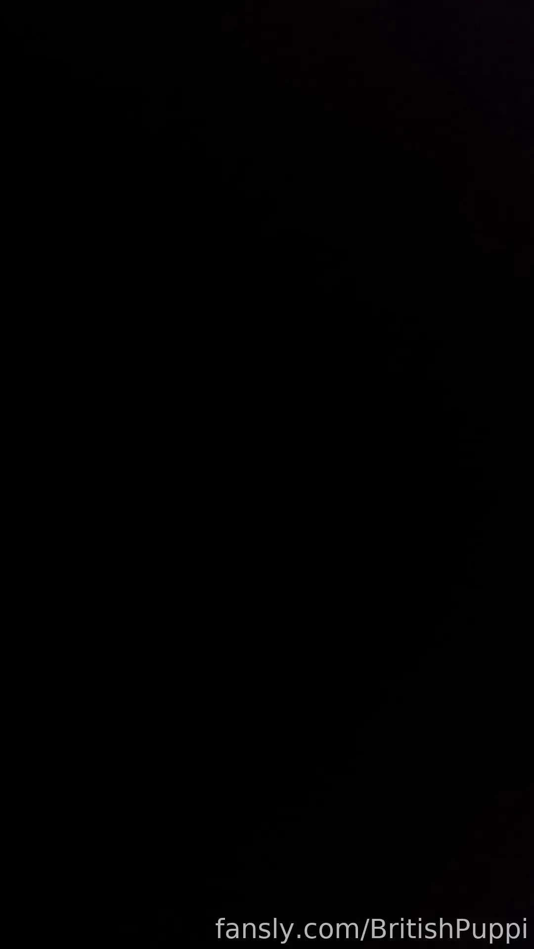 I had family over but i was seriously horny so i decided to pleasure 