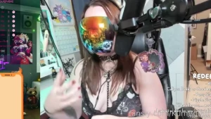 So my first irl full body stream went really well 3 hr vod is coming