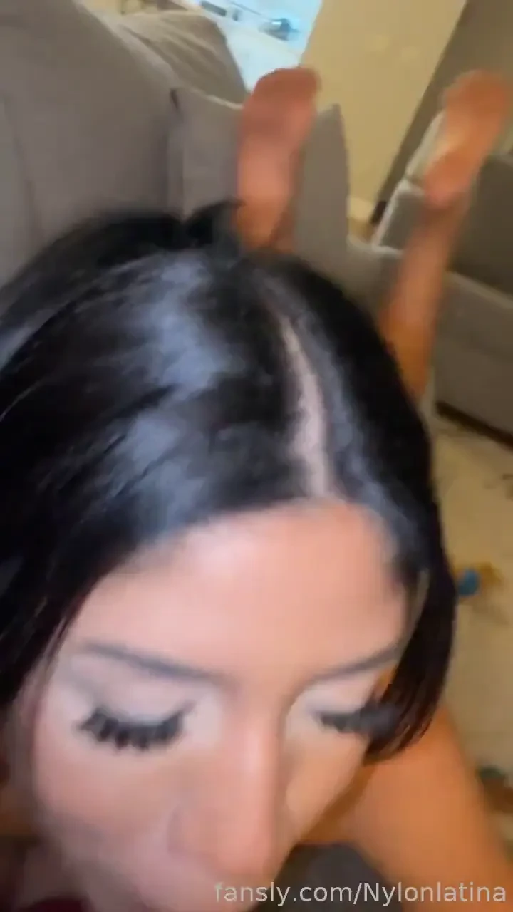 Im always in pantyhose sucking a cock 