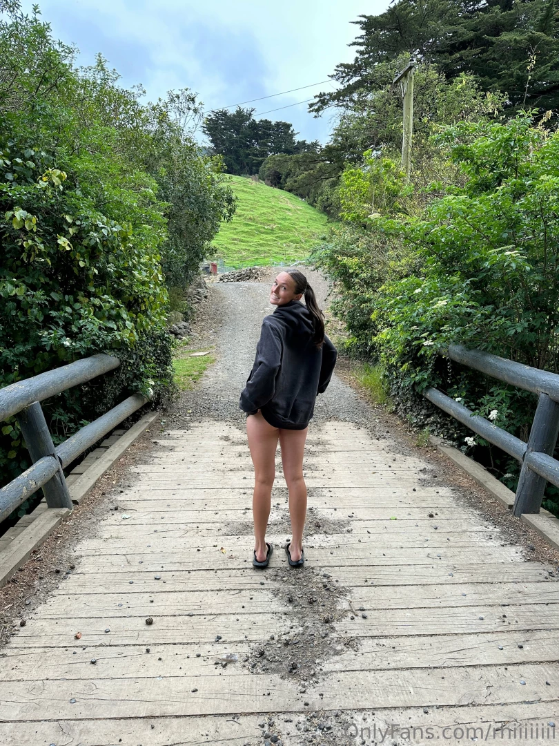 Went for a sneaky skinny dip in the creek this morning farm life is so 