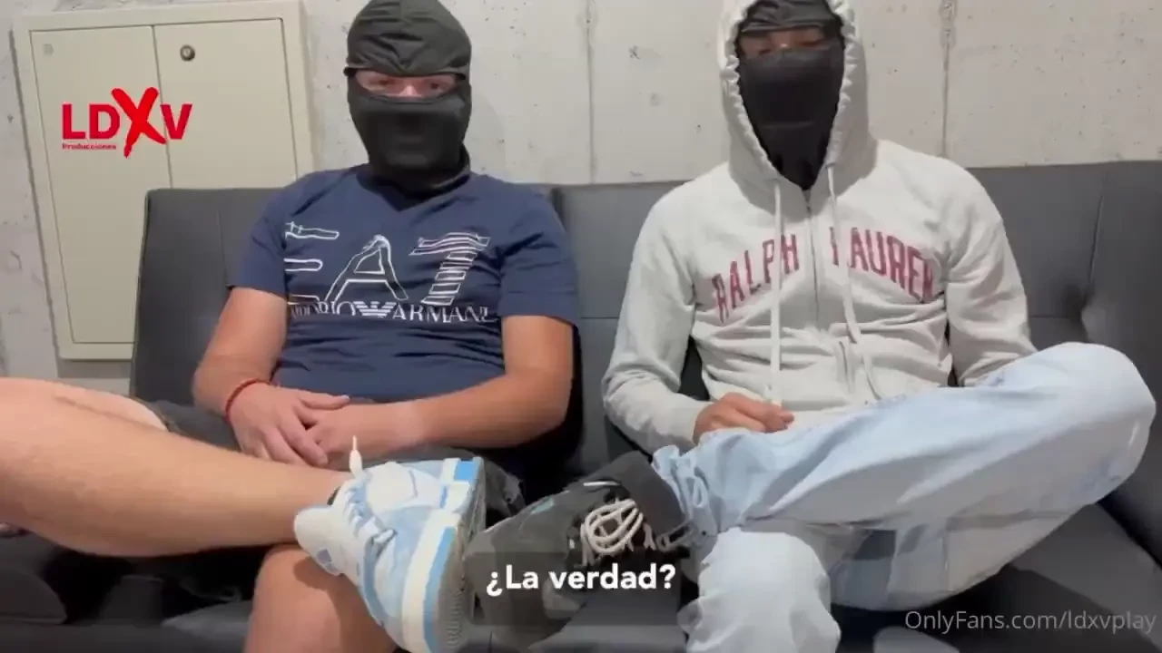 Adelanto mamadas para todos lo qu pasa entre amigos queda entre amigos 
