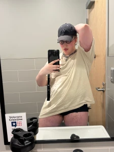 So sweaty after leg n cardio day its almost comical but as with any part 6