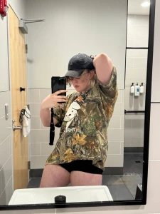 Just got wrapped up at the gym- another massively successful leg day part 3