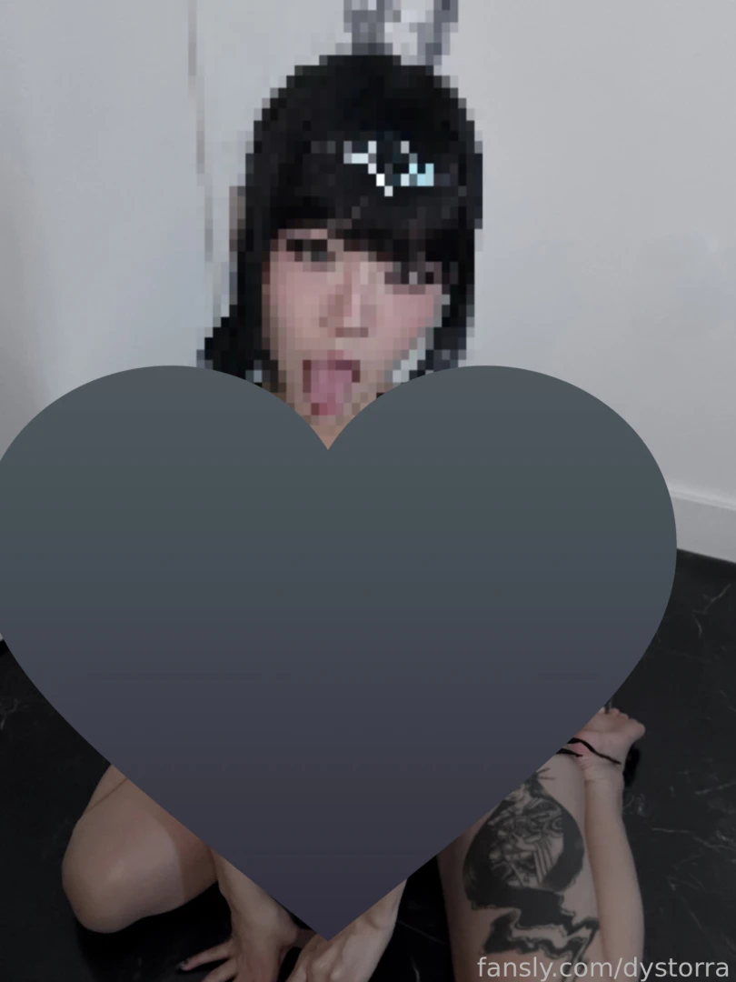 Shadowheart is oiled up slippery amp ready for insertion amp to help 