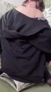 Happy birthday to me guys i m officially 21 i can legally drink now