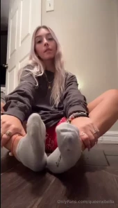 Live show this sunday 8pm et it will start on this page and finish on