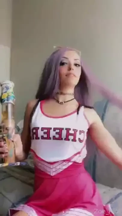 Cheerleader zoe just having a good fun time obviously lol fyp smoking 
