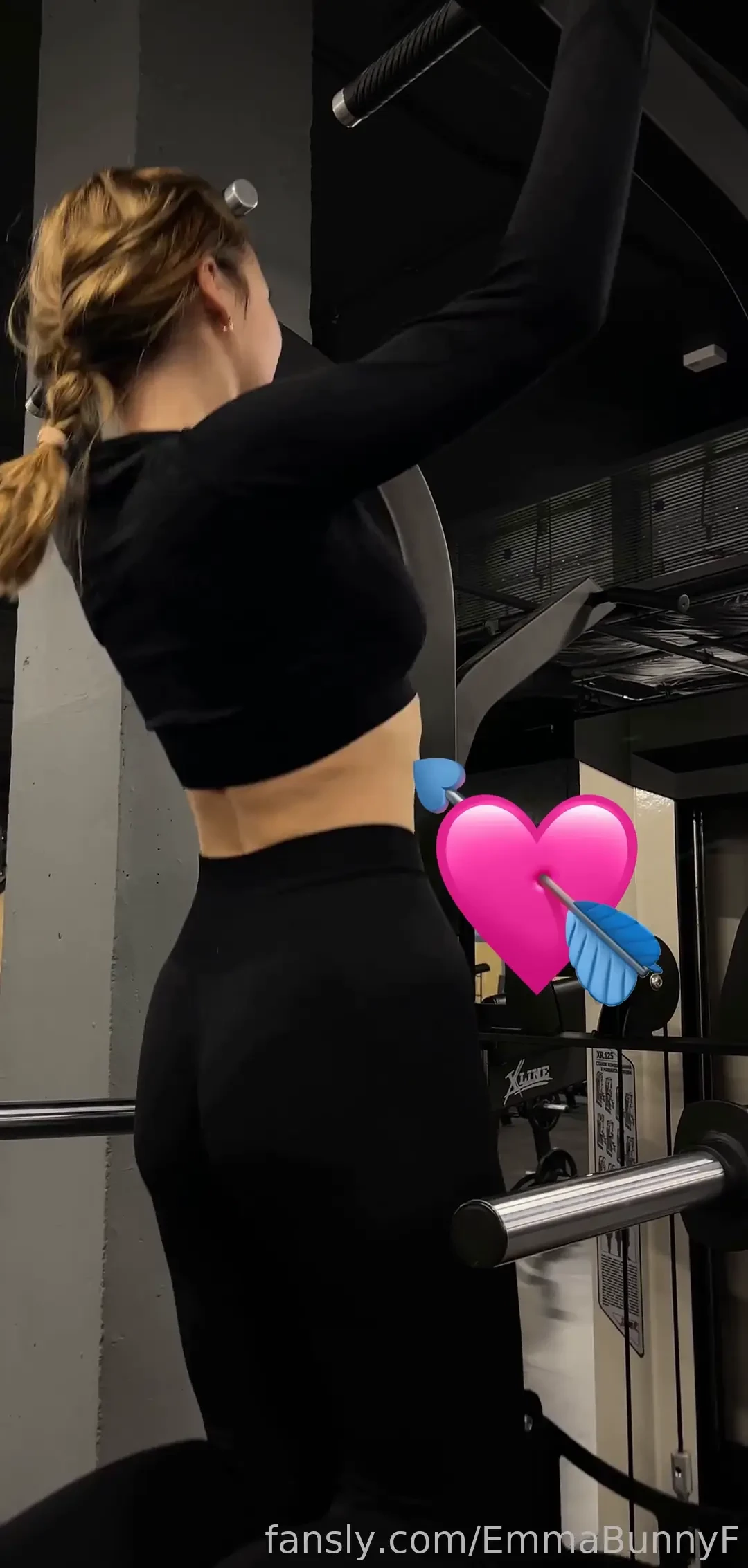 I just want to get wild in the gym who s with me boobs pussy blonde 
