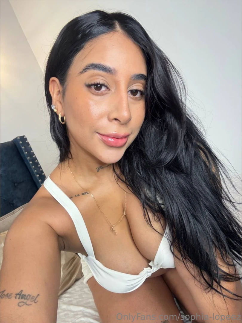 Let me brighten your friday love 