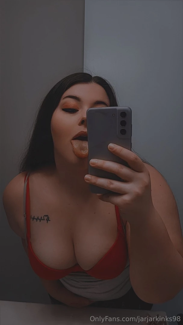 You like what you see cum play w me lt 3 