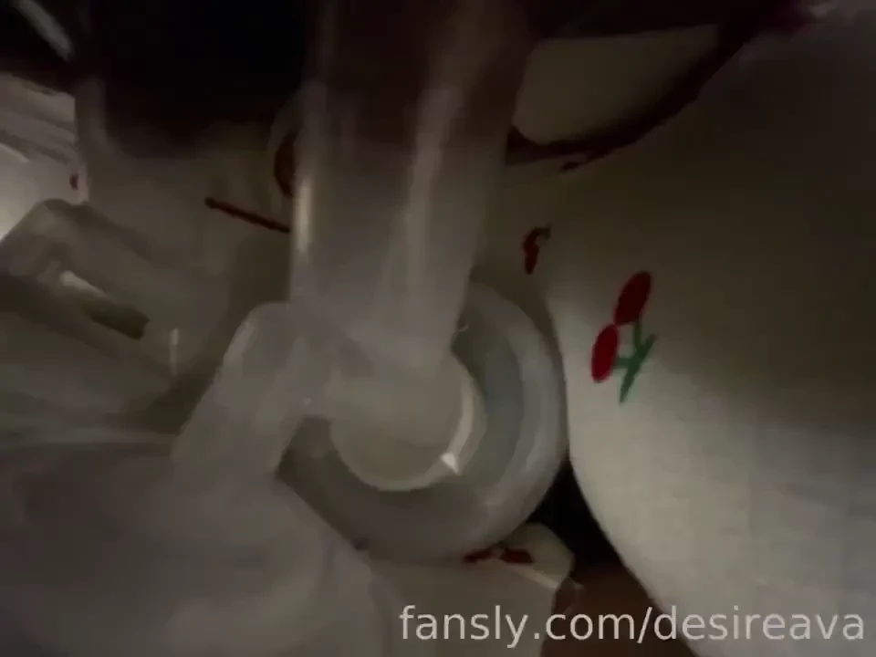 Omg my breasts look so engorged in this video i m surprised my veins 