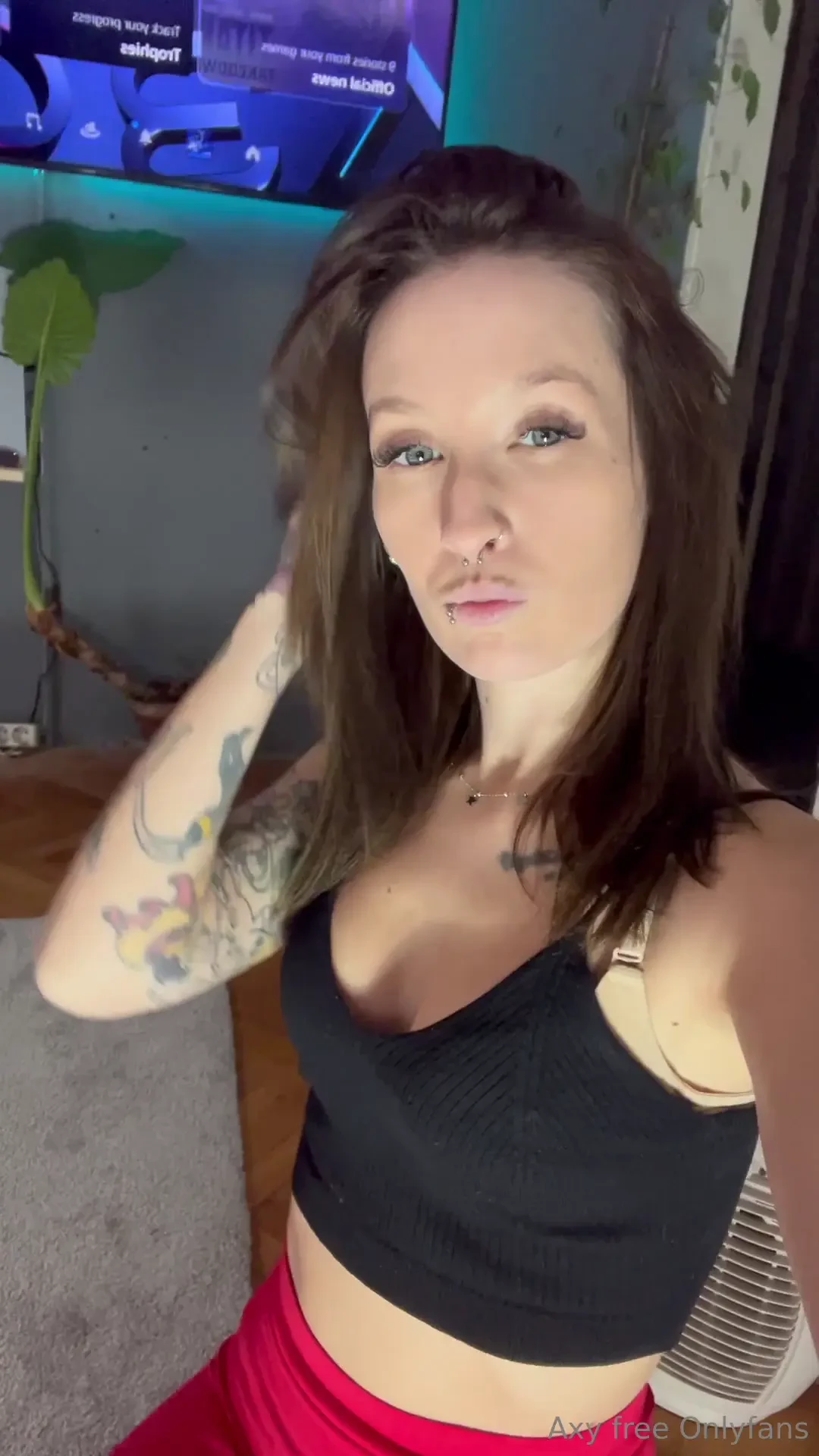 Drop a in comments and u will get a hot pic in dm hurry up 