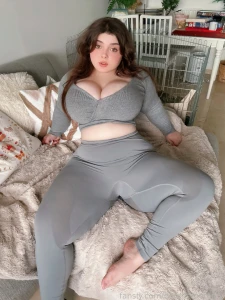 Spread them wider fyp chubby curvy thick housewife mommy