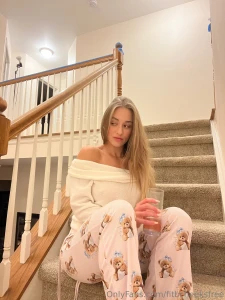 Maybe i ll sit here until you dm me