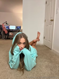 Give me something to think about here https onlyfans com fitbcheeks part 2