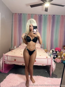 Let s play a game it s called rate my body a 5 rating is average an 8 part 1