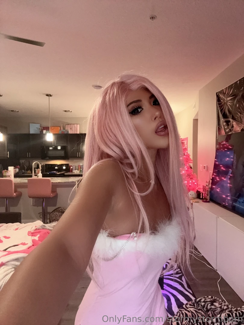 How was your day tell me about it in our dm s right now 