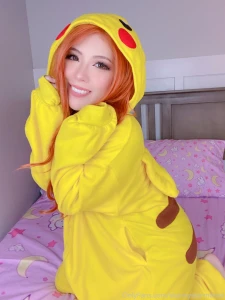 Electric bimbo in heat