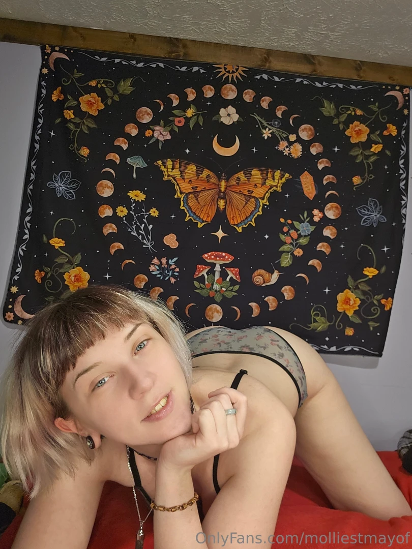 Live now on fambase for an office meeting 