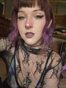 Lives starting 5est on fambase