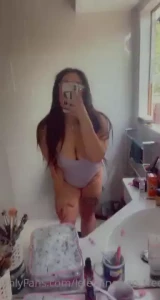 I have a vid set with this outfit on while i m in bed - you don t want