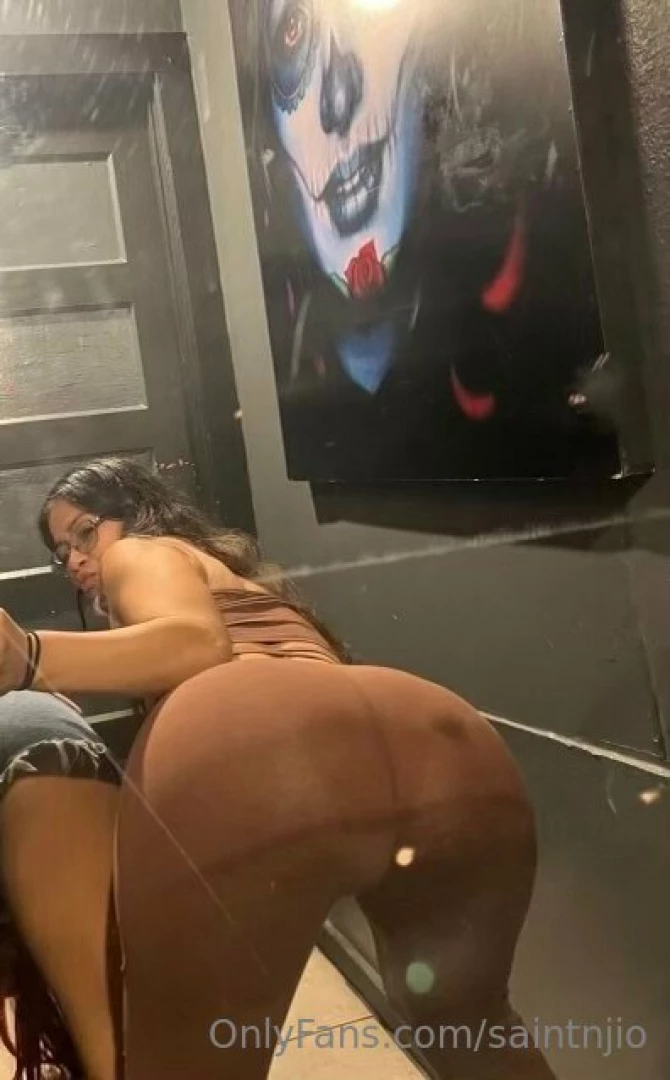 At the bar vs when i get home part 2 