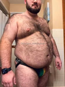 Shake chugging in a tight jock anyone part 2